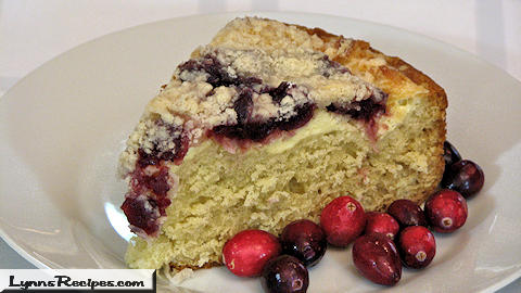 Crumb Topped Cranberry Cake