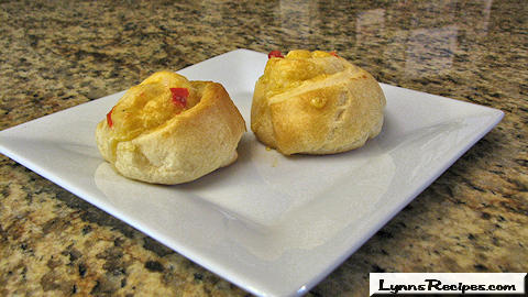 Lynn's Recipes Cooking Tip # 08 --  Pimento Cheese Pinwheels
