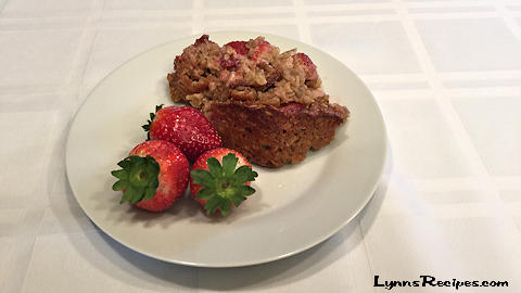 Strawberries and Cream Baked Oatmeal